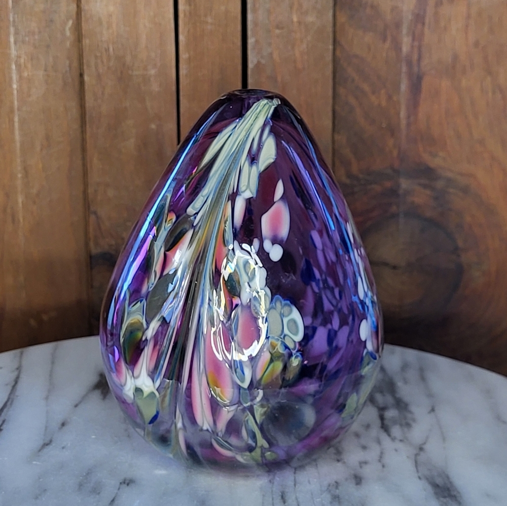 Purple Glass Art Lamp - Picture 9 of 17